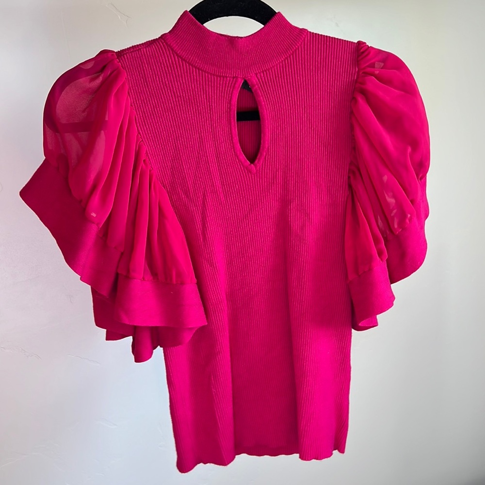 Seventh Avenue New York and Company Keyhole knit top